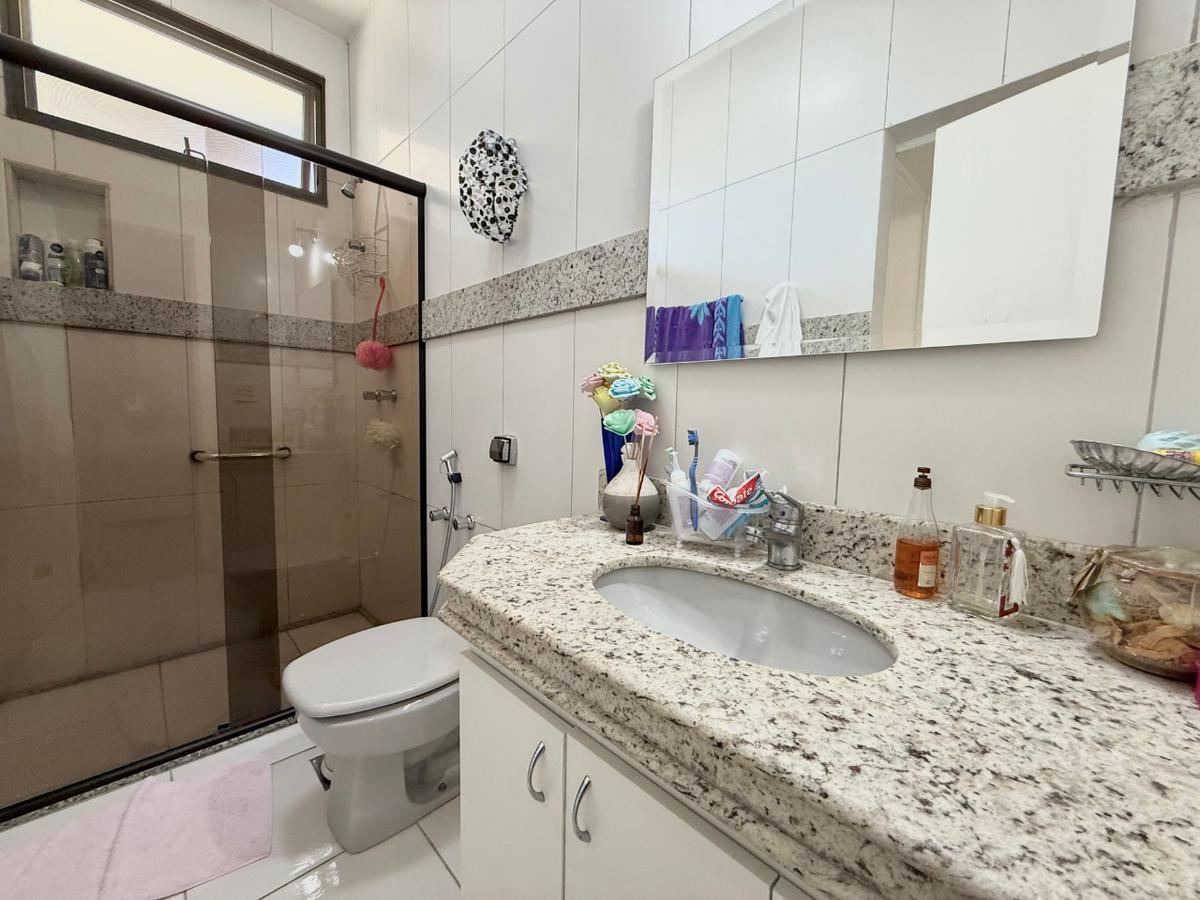 Casa, Bandeirantes (pampulha), 3 Quartos, 4 Vagas, 3 Suítes