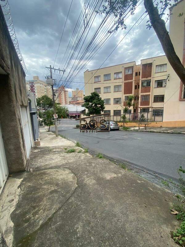 Apartamento, Sagrada Família, 3 Quartos, 0 Vaga