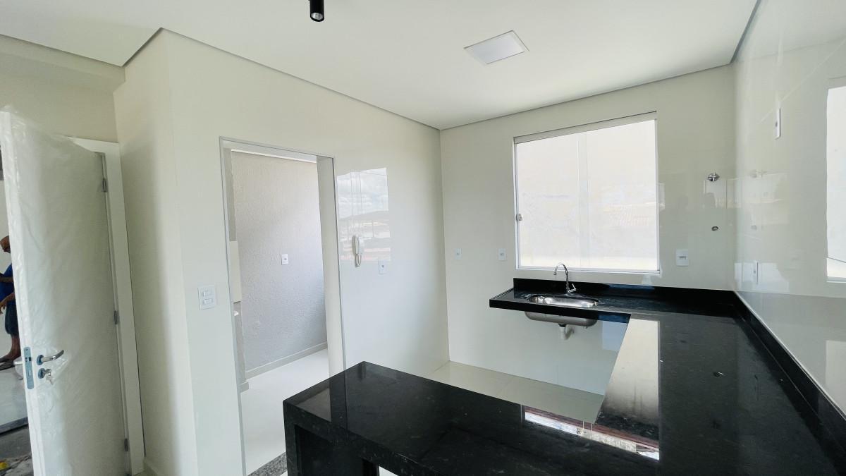 Cobertura, Pedra Azul, 3 Quartos, 2 Vagas