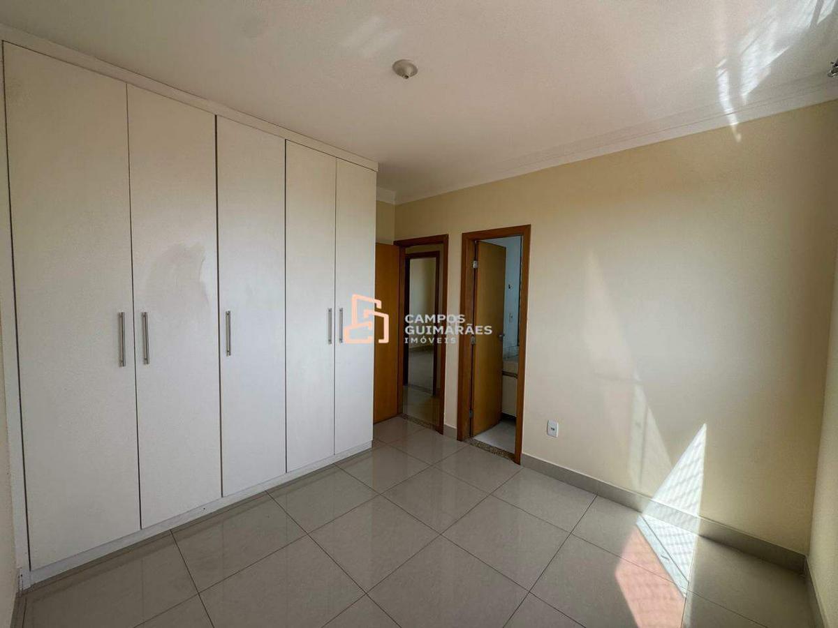 Apartamento, Barreiro, 3 Quartos, 3 Vagas, 1 Suíte