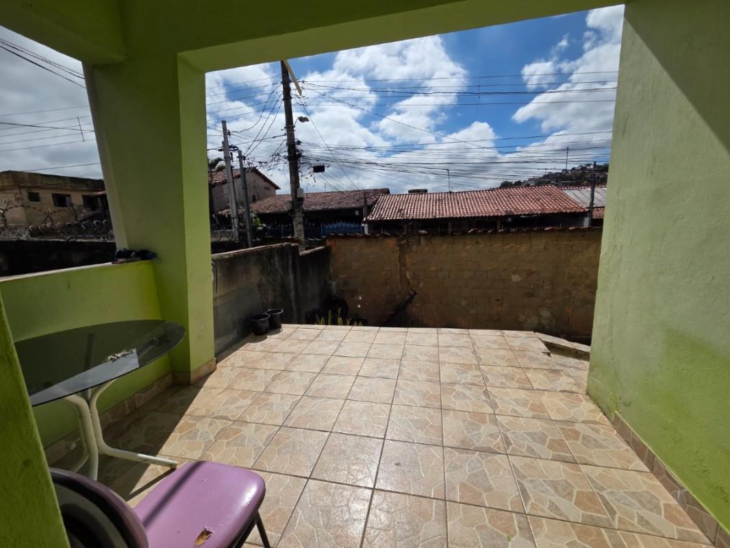 Casa, Coqueiros, 2 Quartos, 6 Vagas