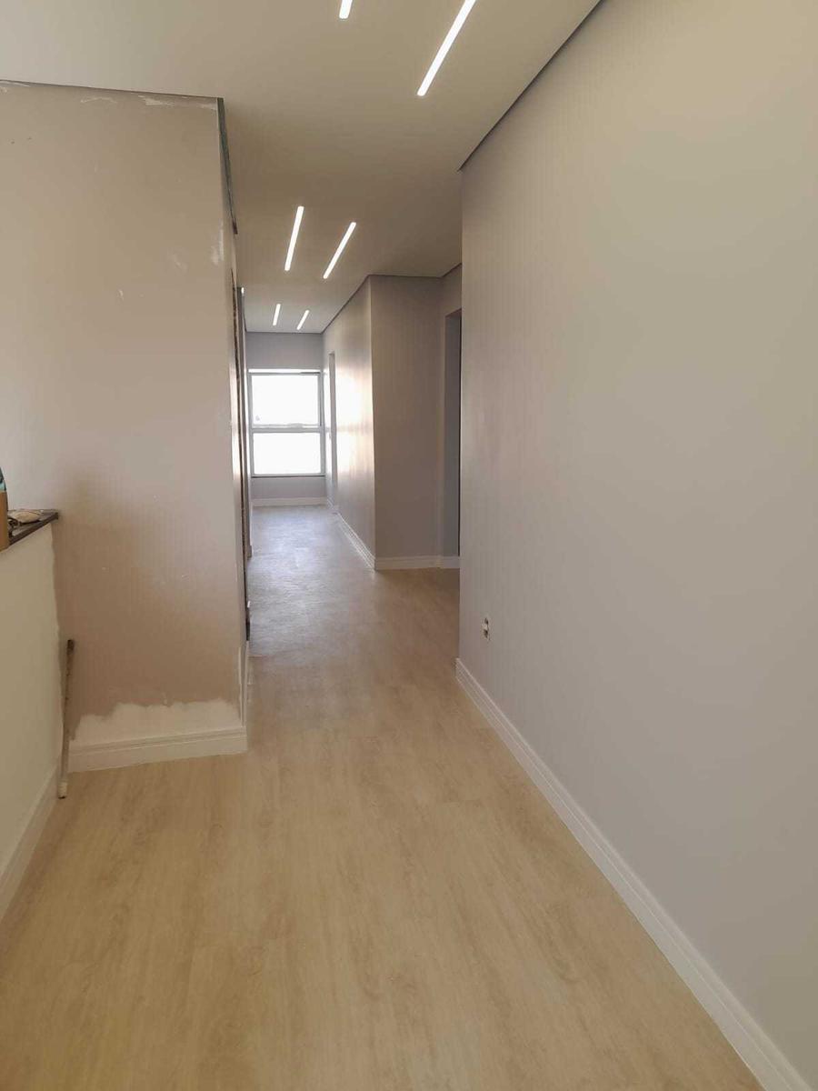 Casa, Cabral, 4 Quartos, 6 Vagas, 3 Suítes