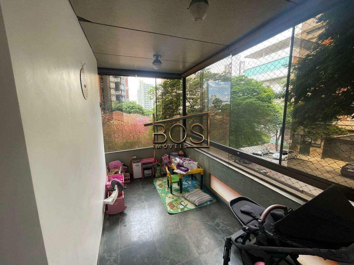 Apartamento, Funcionários, 4 Quartos, 3 Vagas, 2 Suítes