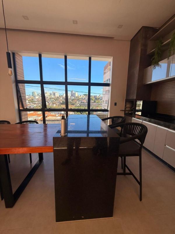 Casa, Campos Elíseos, 3 Quartos, 4 Vagas, 1 Suíte