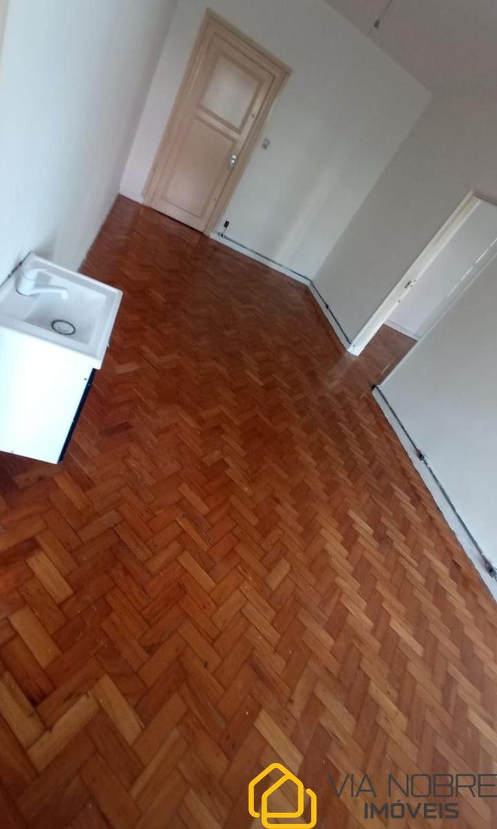 Sala, Centro