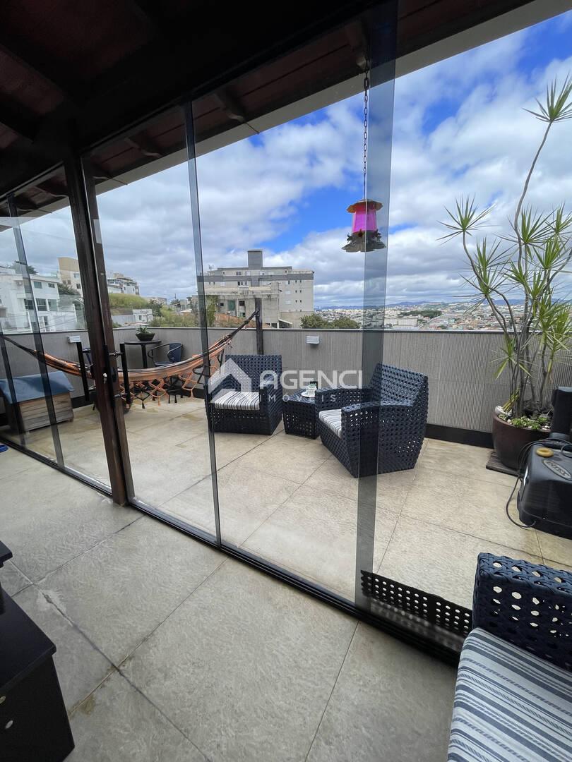 Apartamento, Cabral, 3 Quartos, 0 Vaga, 3 Suítes