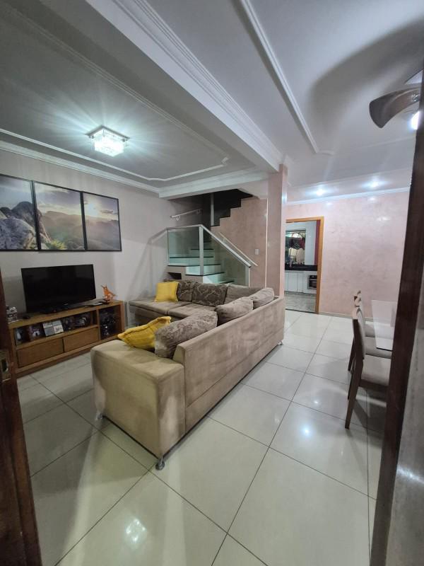 Casa, Cabral, 3 Quartos, 2 Vagas, 1 Suíte