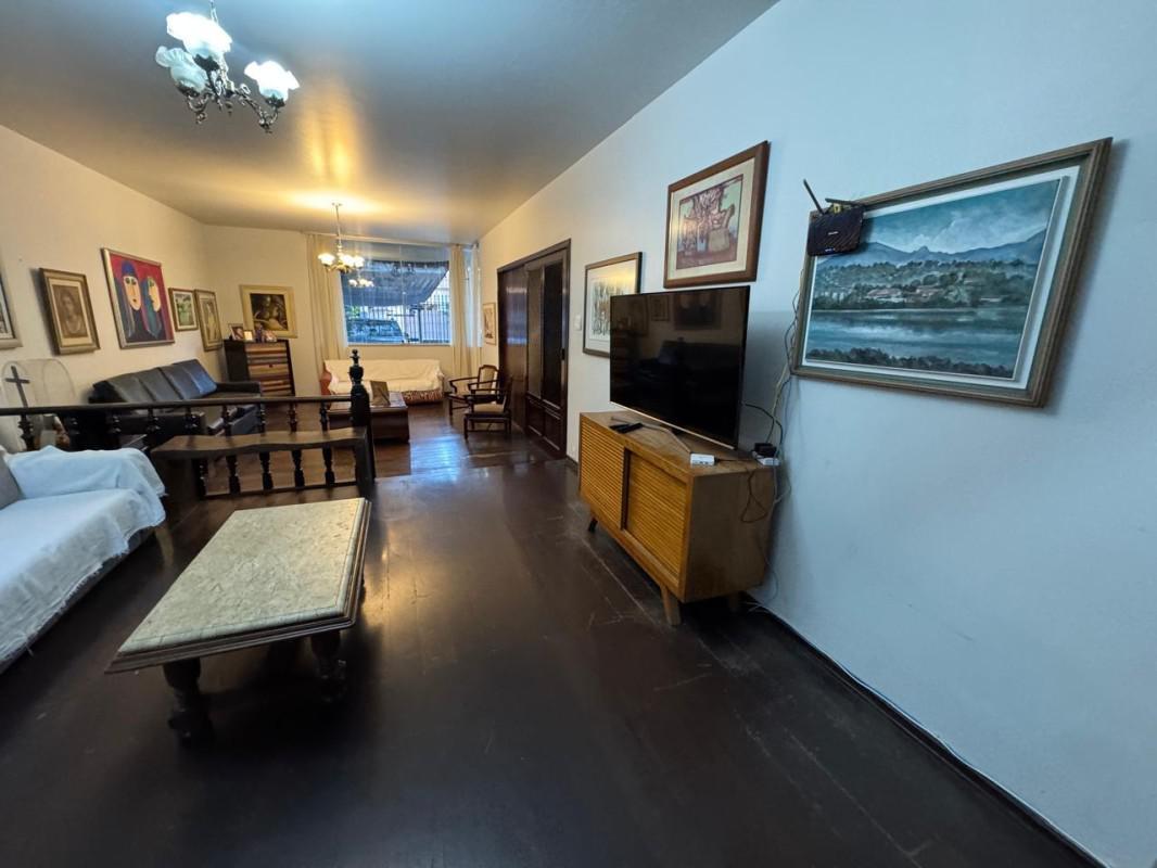 Casa, Cidade Jardim, 4 Quartos, 3 Vagas, 1 Suíte