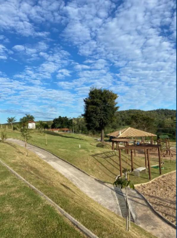 Lote, Universitário, 0 Quarto, 0 Vaga