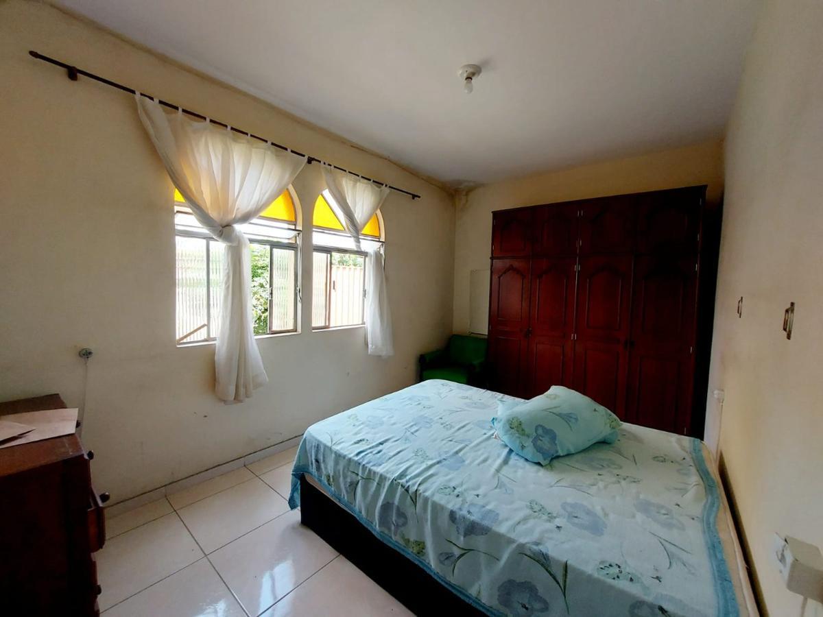 Casa, Milanez, 3 Quartos, 10 Vagas