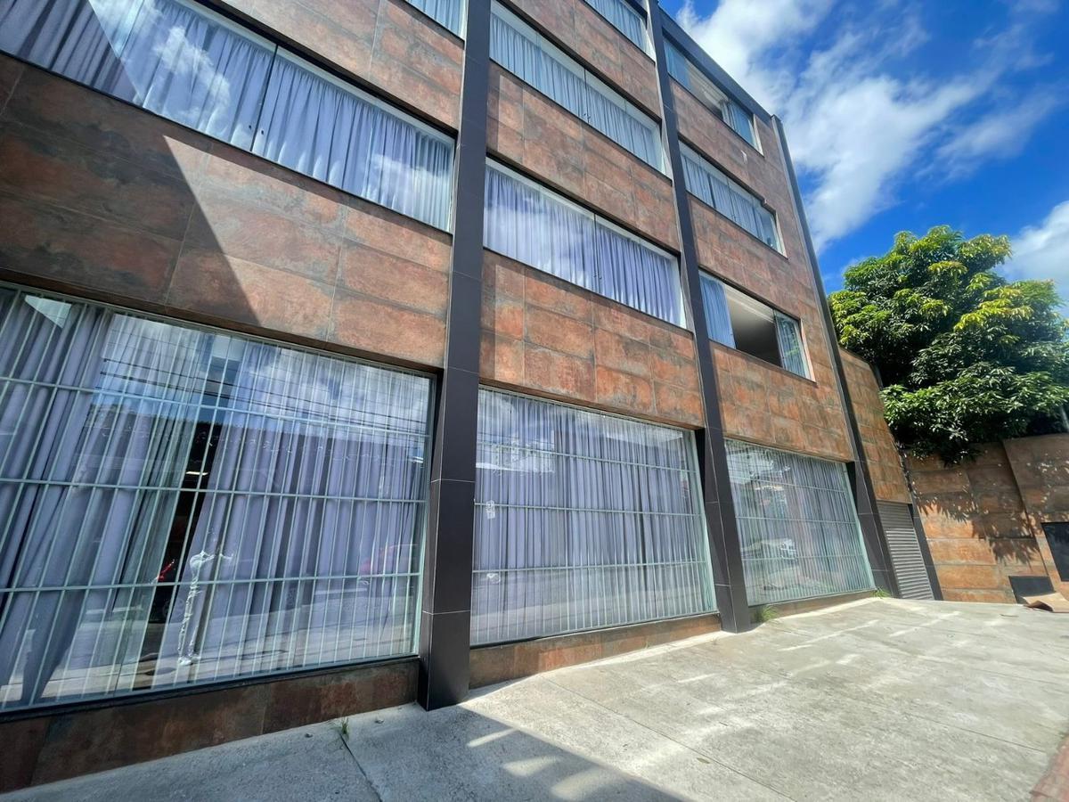 Prédio, Floresta, 0 Quarto, 10 Vagas