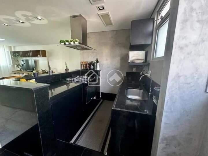 Apartamento, Estoril, 2 Quartos, 2 Vagas, 1 Suíte