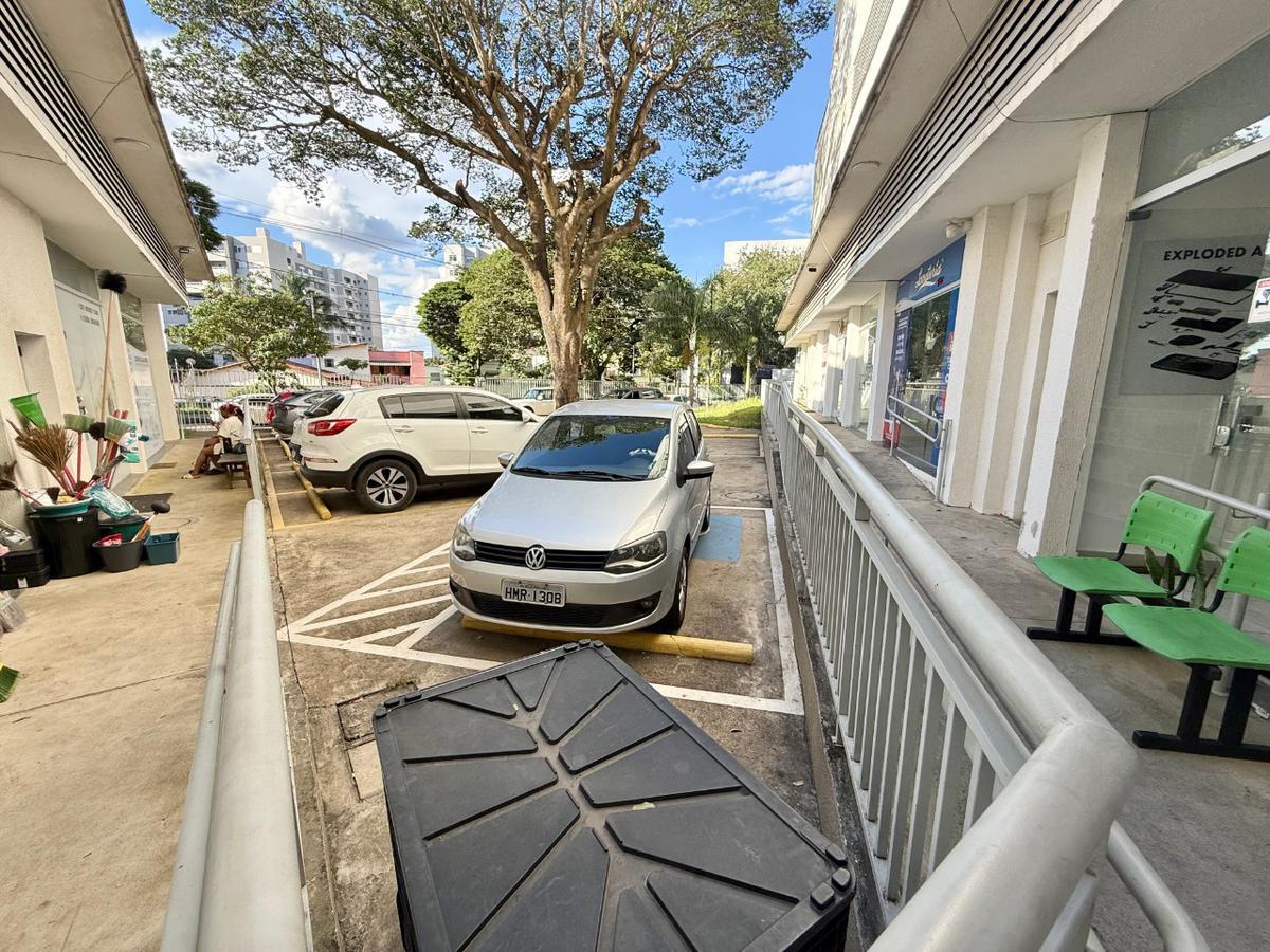 Andar, Aeroporto, 0 Quarto, 1 Vaga