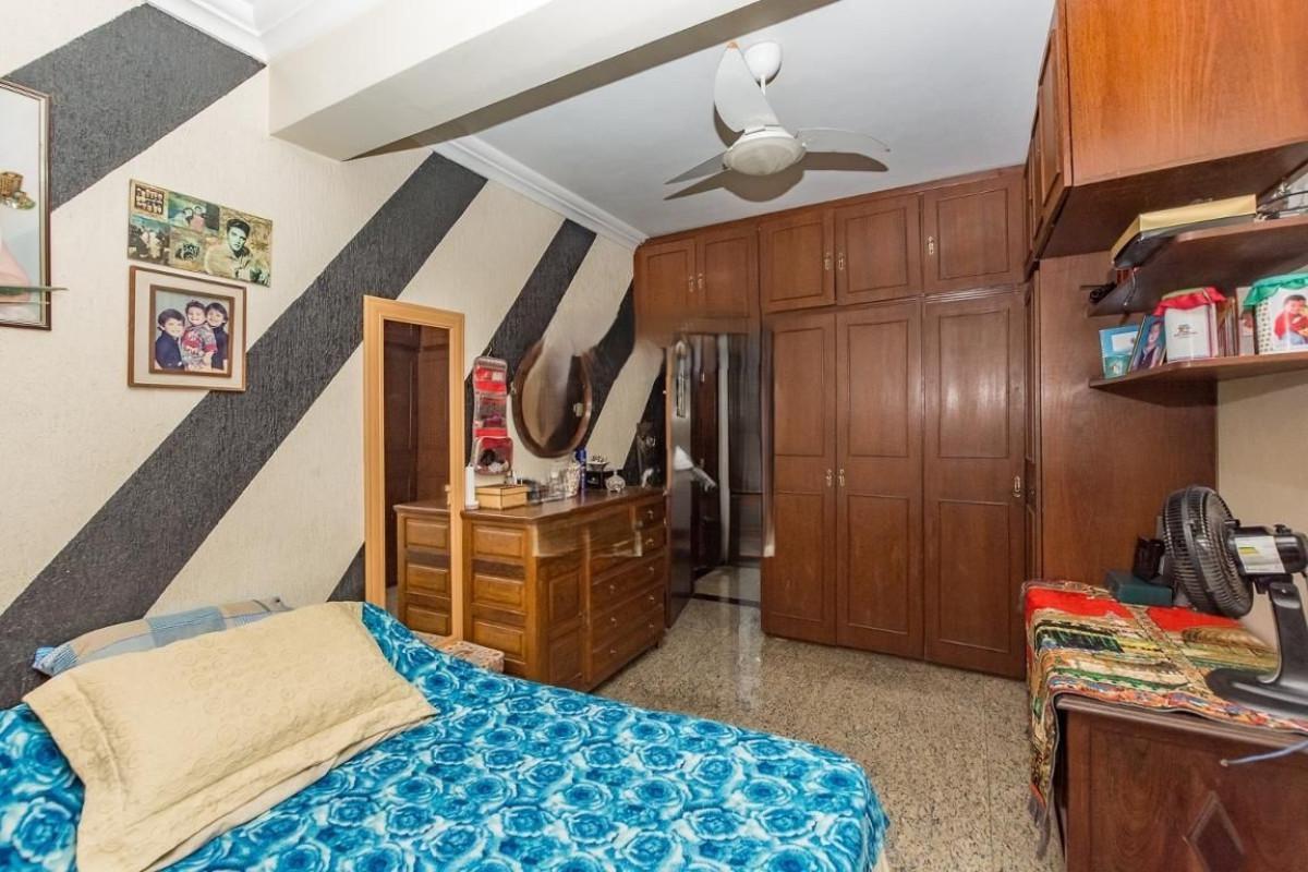 Casa, João Pinheiro, 5 Quartos, 4 Vagas, 1 Suíte
