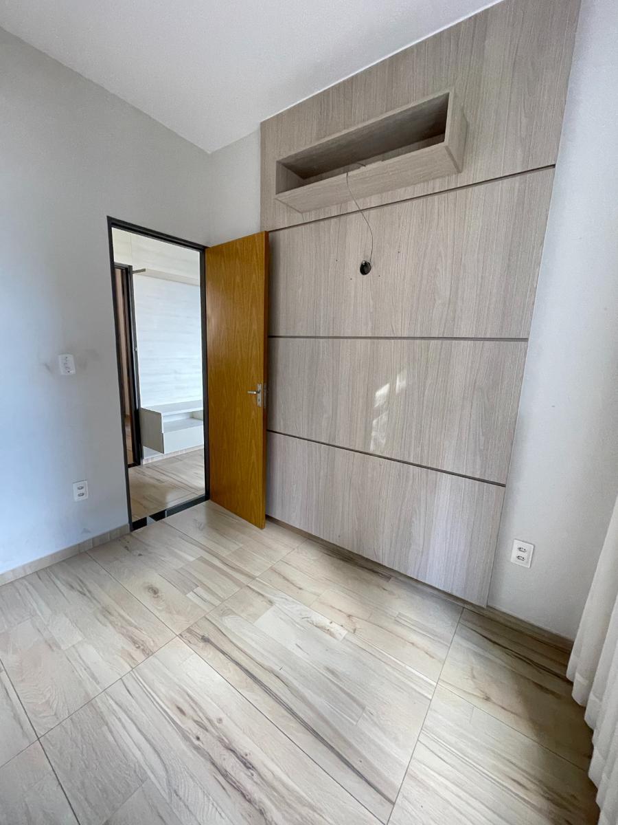 Apartamento, Santa Mônica, 2 Quartos, 1 Vaga