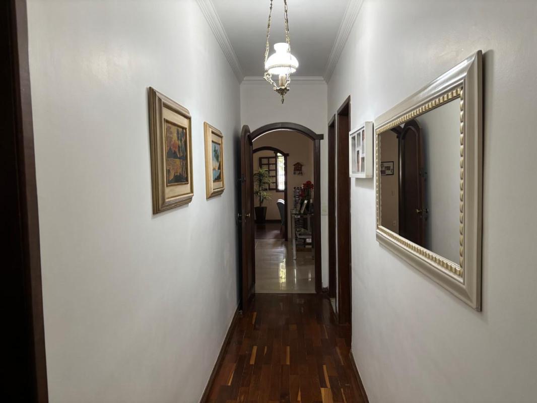 Casa, Jardim América, 5 Quartos, 5 Vagas, 2 Suítes