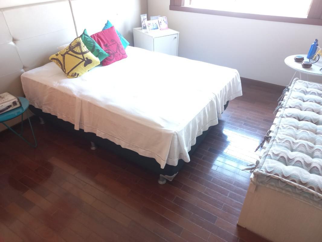Casa, Itapoã, 4 Quartos, 6 Vagas, 1 Suíte
