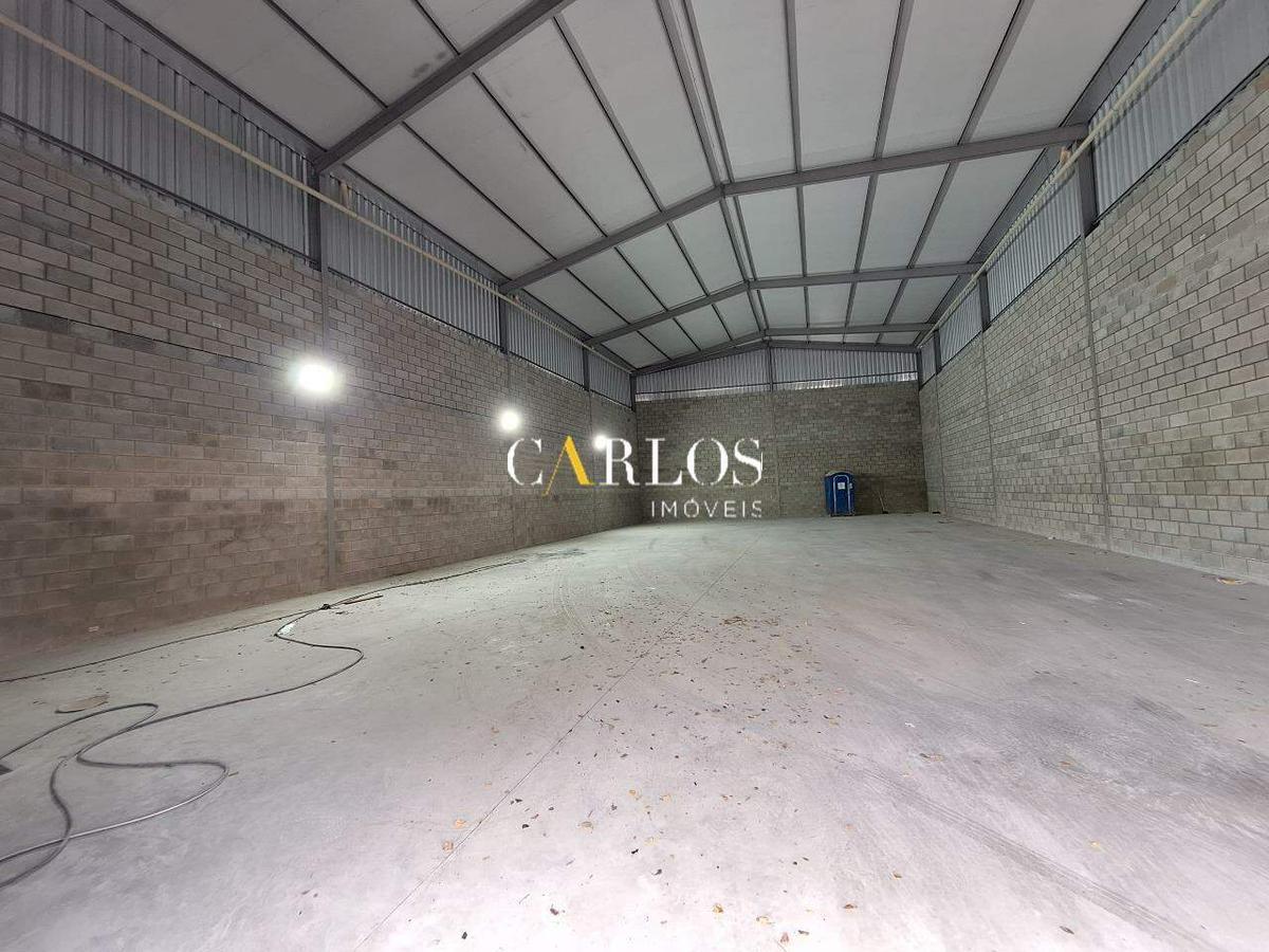 Galpão, Três Barras