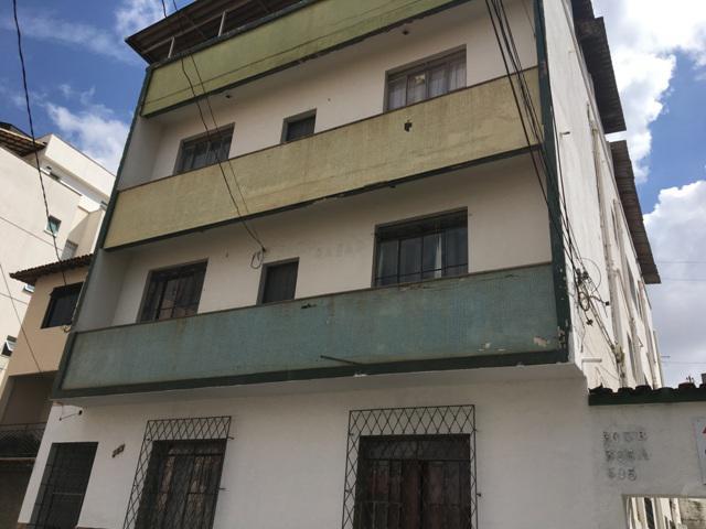 Prédio, Sagrada Família, 7 Quartos, 7 Vagas