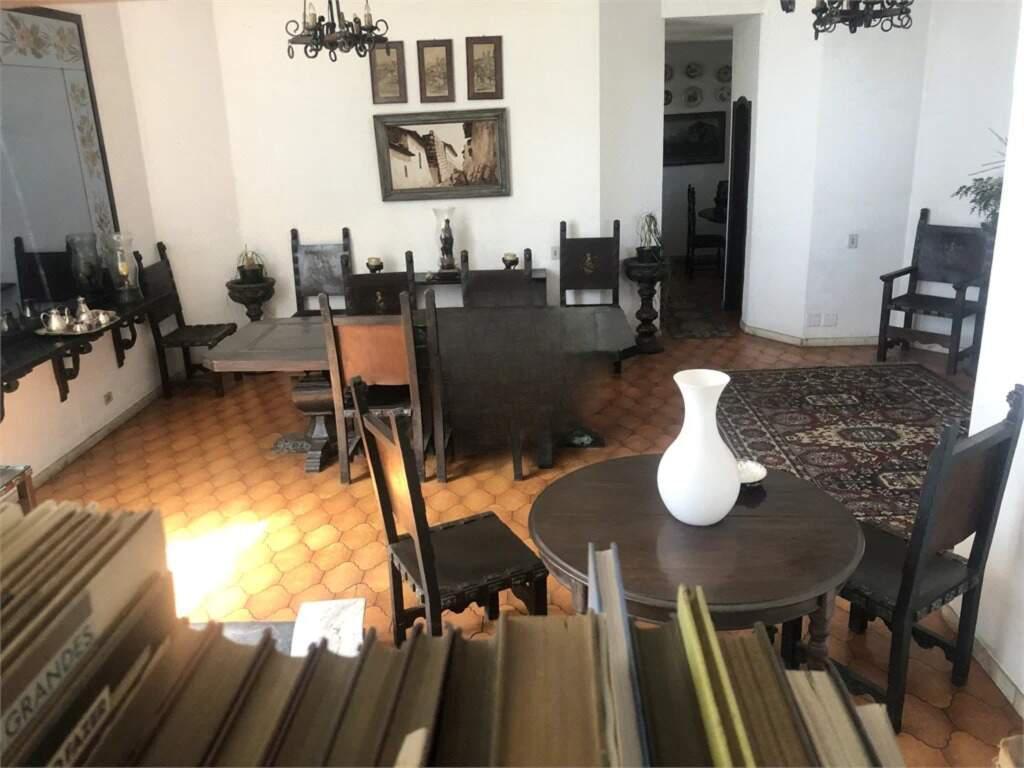 Casa, São Luiz (pampulha), 5 Quartos, 7 Vagas, 1 Suíte