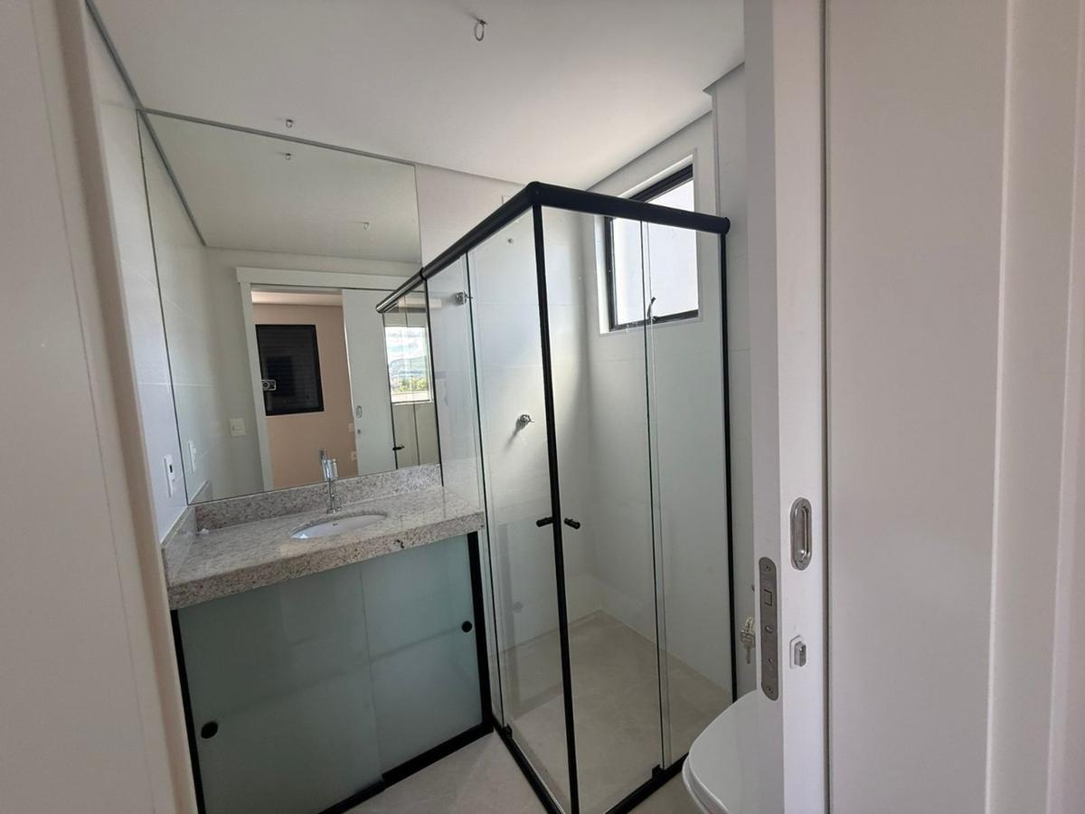 Apartamento, Sagrada Família, 2 Quartos, 2 Vagas, 2 Suítes