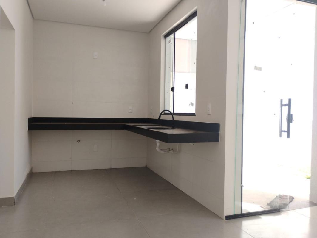 Casa, Manacás, 3 Quartos, 2 Vagas, 1 Suíte
