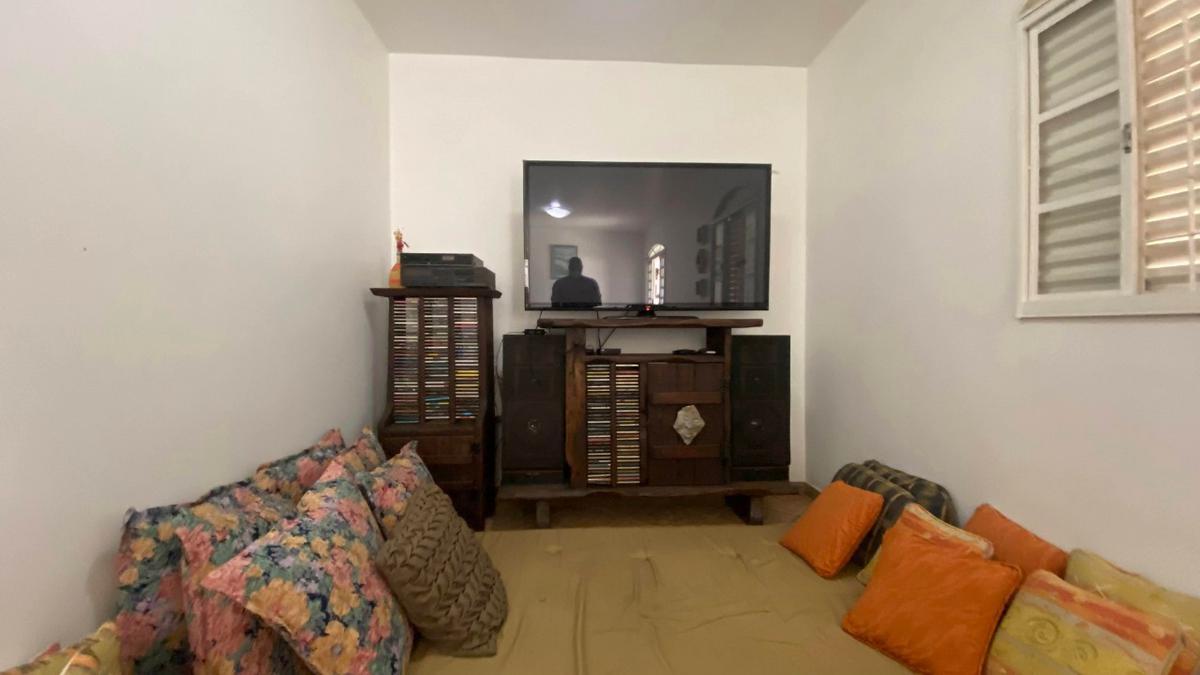 Casa, Álvaro Camargos, 4 Quartos, 2 Vagas, 1 Suíte