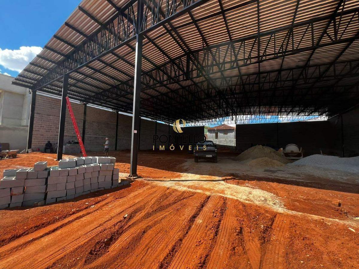Galpão, Distrito Industrial, 0 Quarto, 9 Vagas