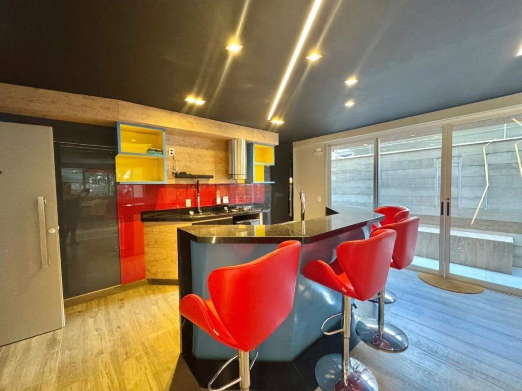 Apartamento, Centro, 2 Quartos, 2 Vagas, 1 Suíte