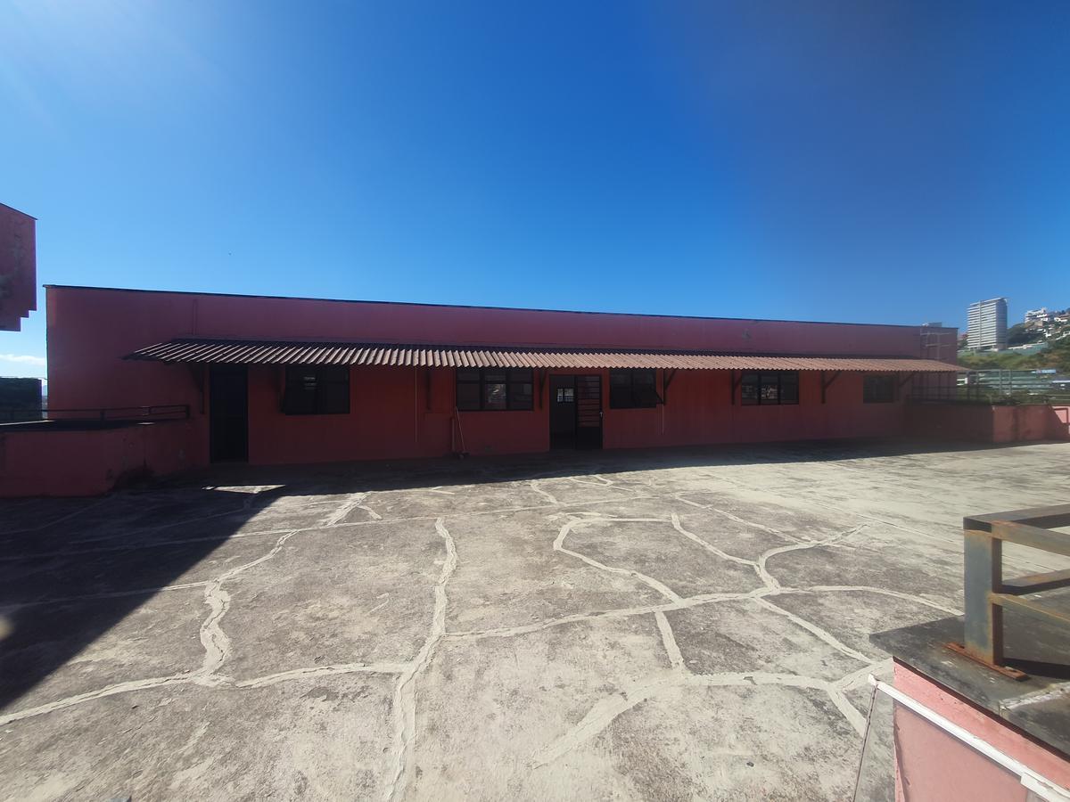 Sala, Estoril, 0 Quarto, 2 Vagas