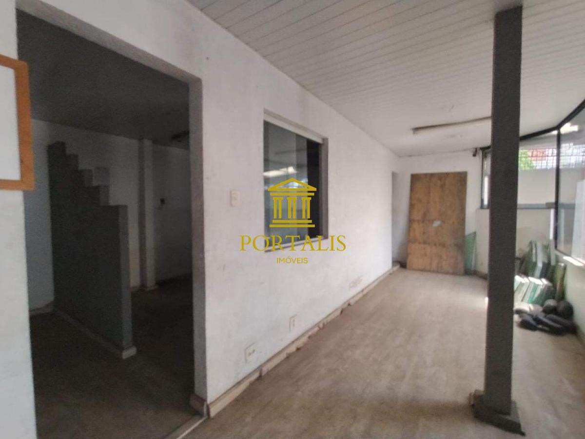 Galpão, Prado, 0 Quarto, 20 Vagas