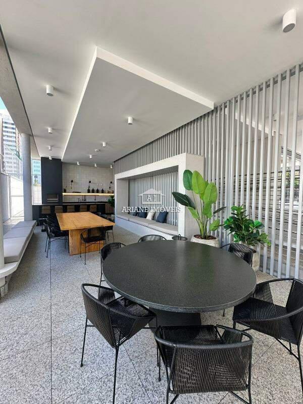 Apartamento, Funcionários, 2 Quartos, 2 Vagas, 2 Suítes