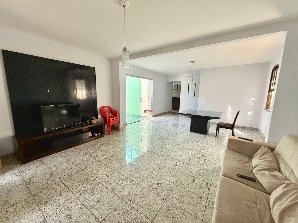 Casa, Santa Amélia, 4 Quartos, 4 Vagas, 1 Suíte