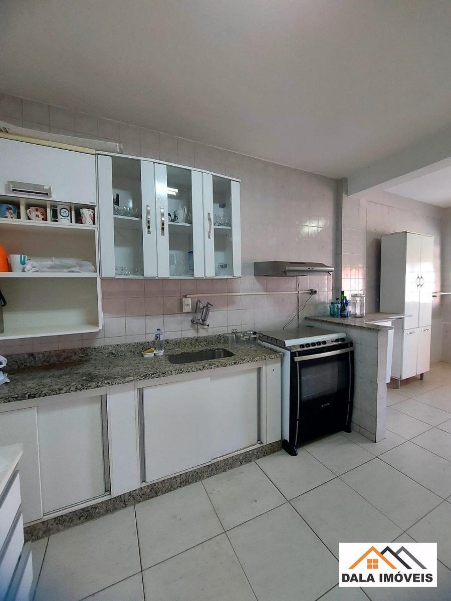 Casa, João Pinheiro, 4 Quartos, 2 Vagas