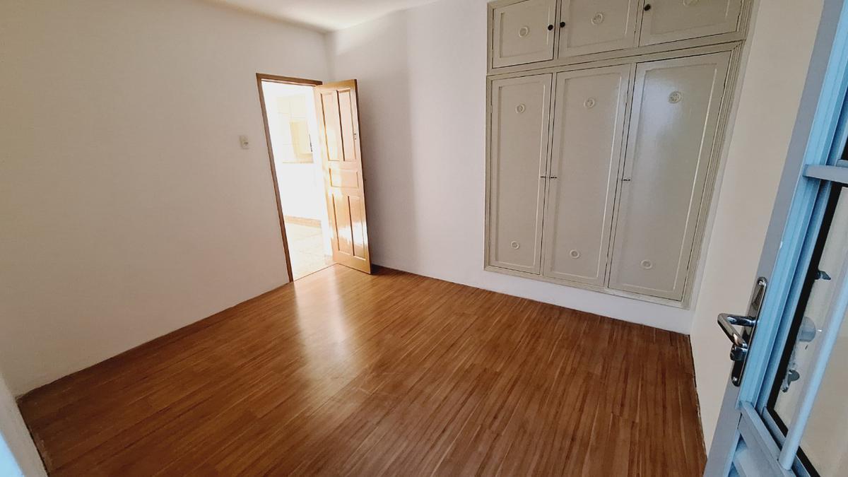 Casa, Nova Floresta, 3 Quartos, 0 Vaga, 1 Suíte