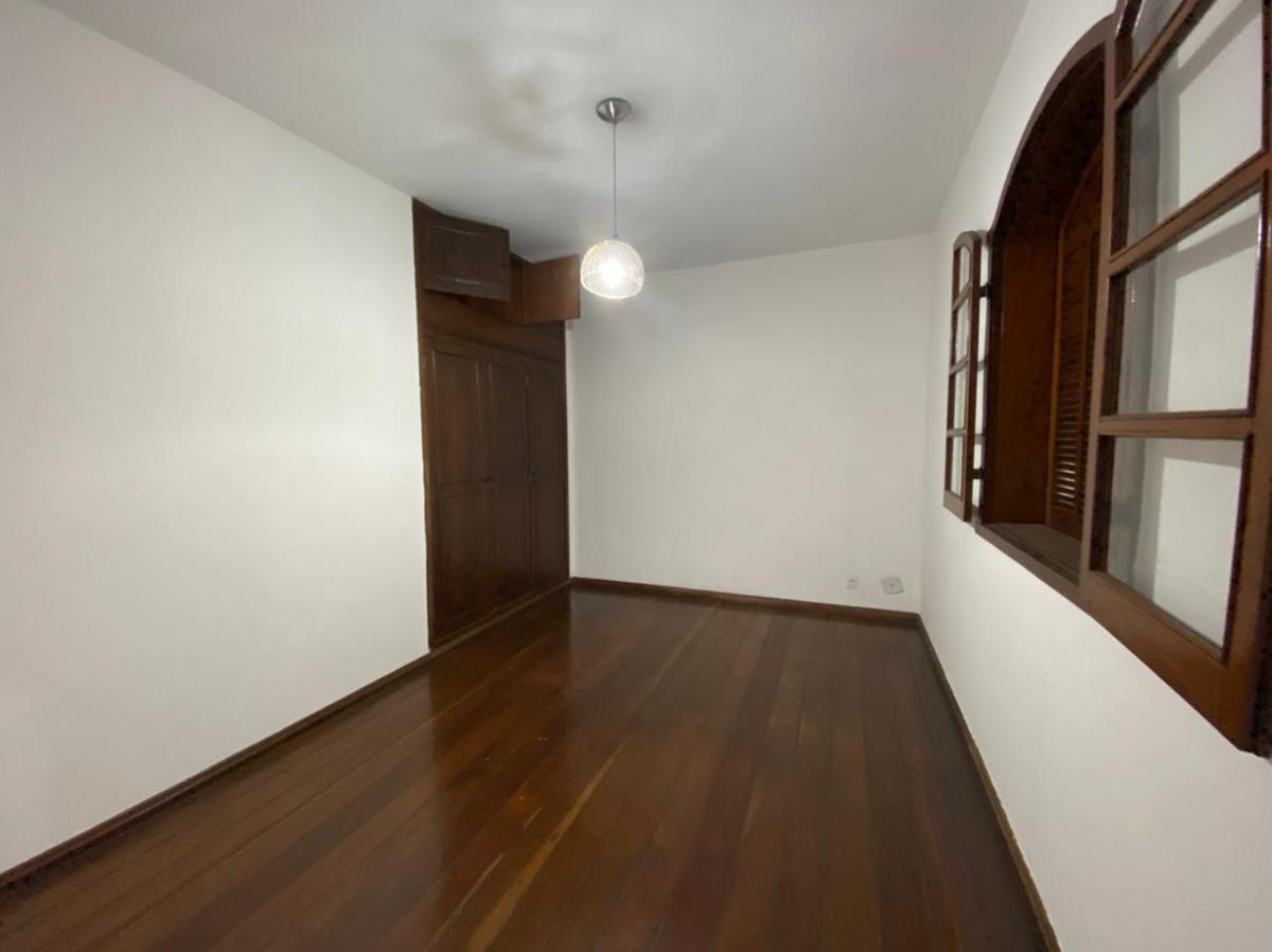 Casa, João Pinheiro, 4 Quartos, 0 Vaga, 2 Suítes