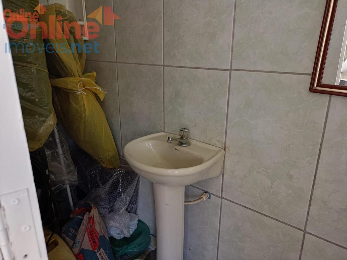 Casa, Dom Pedro I, 1 Quarto, 0 Vaga, 0 Suíte