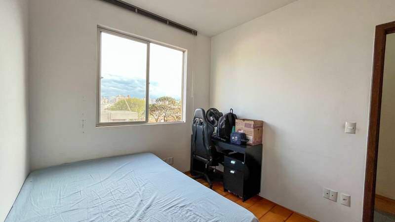 Apartamento, Sagrada Família, 2 Quartos, 1 Vaga