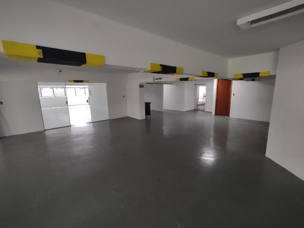 Sala, Santa Efigênia, 0 Quarto, 6 Vagas