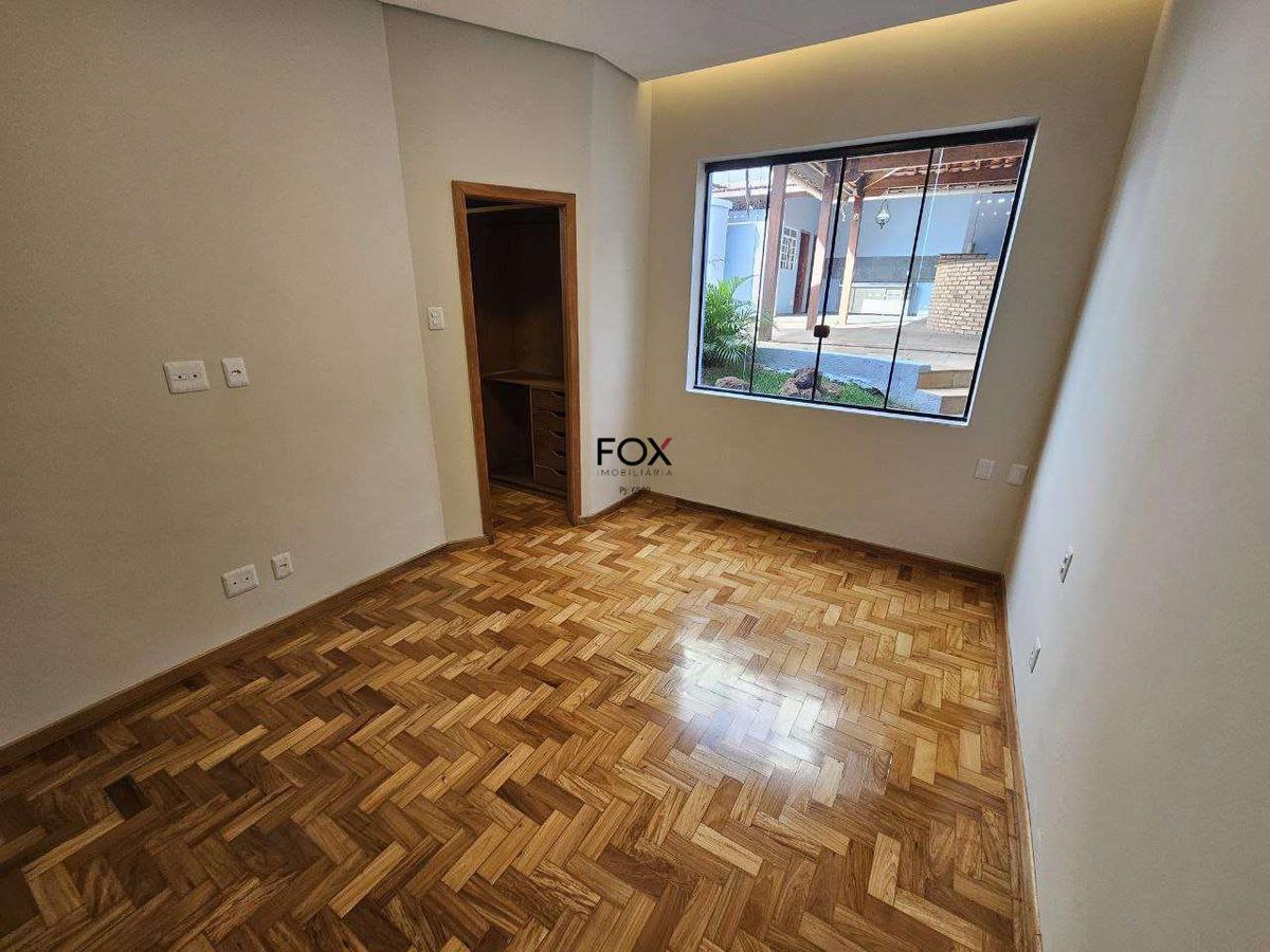 Casa, São Lucas, 3 Quartos, 4 Vagas, 2 Suítes