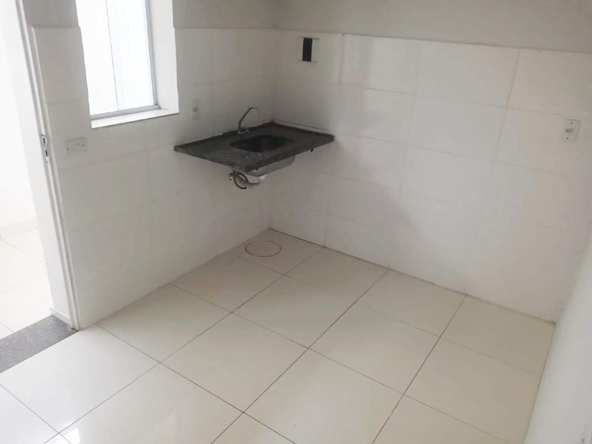 Apartamento, Sagrada Família, 2 Quartos, 0 Vaga