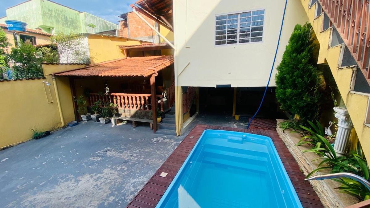 Casa, Santa Maria, 4 Quartos, 6 Vagas, 3 Suítes