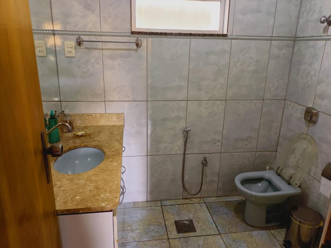 Casa, Carlos Prates, 7 Quartos, 8 Vagas