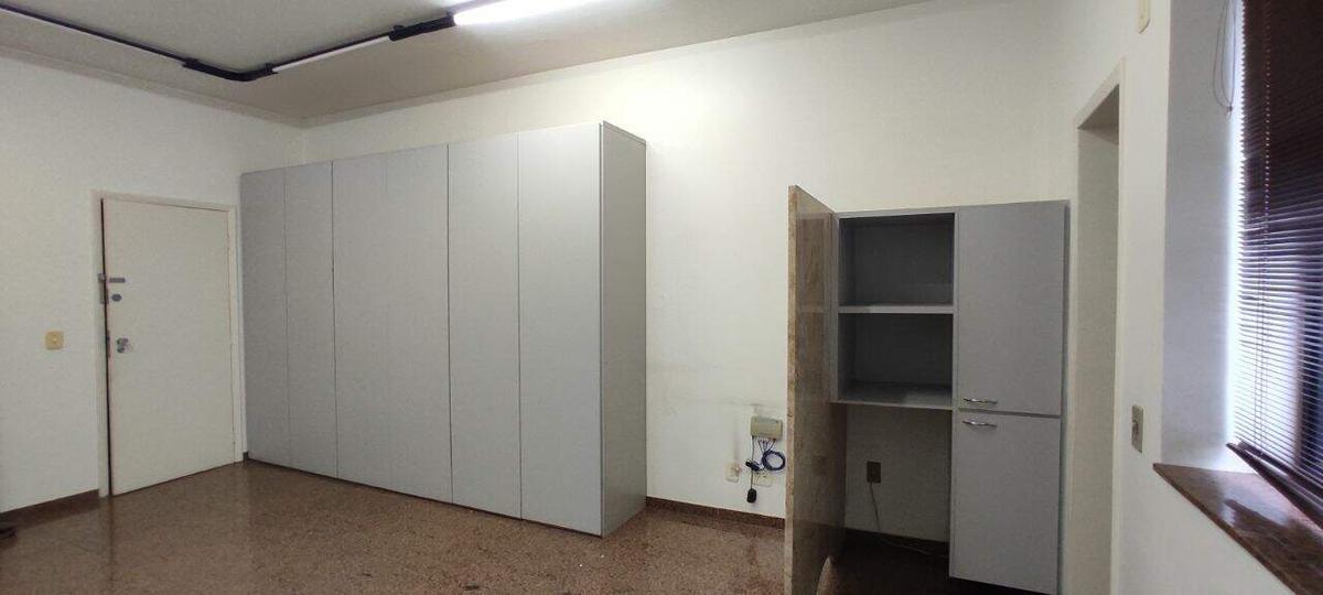 Sala, Funcionários, 0 Quarto, 1 Vaga