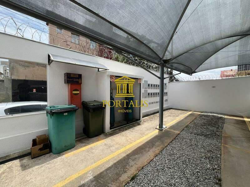 Apartamento, Sagrada Família, 2 Quartos, 1 Vaga