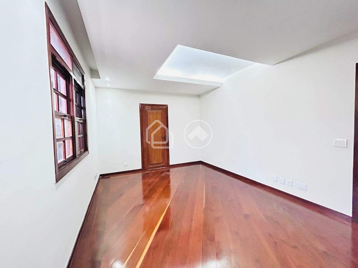 Casa, Santa Teresa, 8 Quartos, 6 Vagas, 2 Suítes