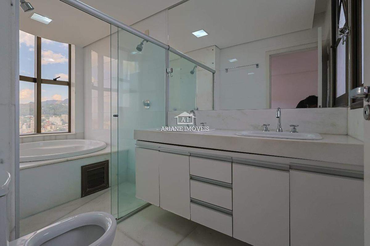 Apartamento, Santa Lúcia, 3 Quartos, 4 Vagas, 3 Suítes