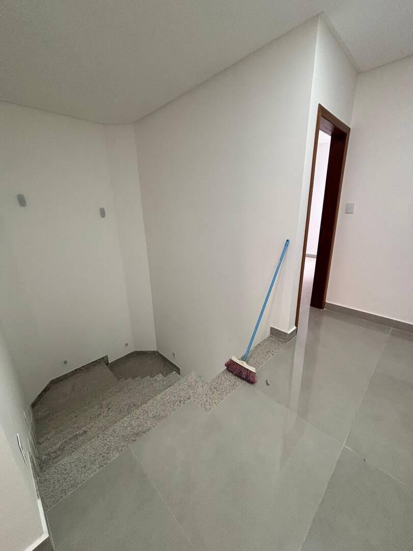 Casa, Belvedere, 3 Quartos, 1 Vaga, 1 Suíte