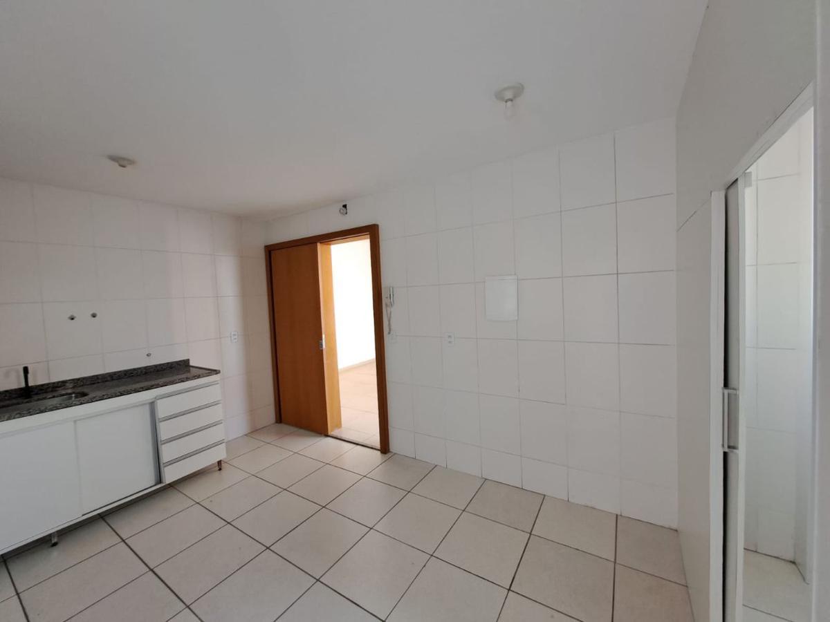 Apartamento, Sagrada Família, 3 Quartos, 2 Vagas, 1 Suíte