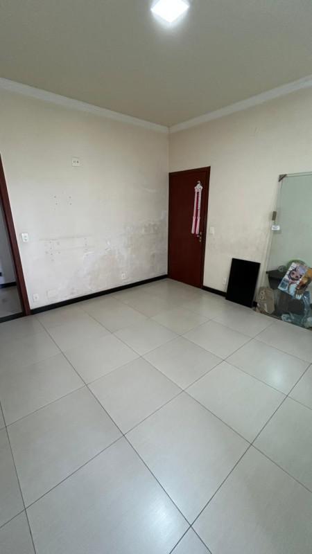 Casa, Cabral, 3 Quartos, 5 Vagas, 1 Suíte